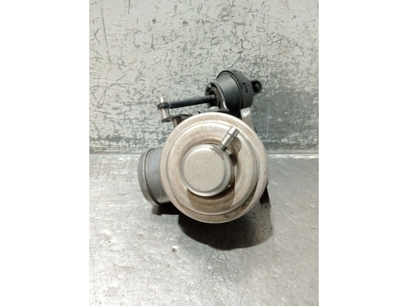 Recambio de valvula egr para seat leon (1m1) 1.9 tdi referencia OEM IAM 038131501E 038129637B 