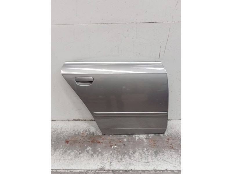 Recambio de puerta trasera derecha para audi a4 b7 avant (8ed) 2.0 tdi 16v referencia OEM IAM  5P 