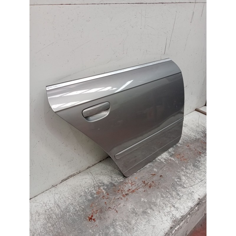 Recambio de puerta trasera derecha para audi a4 b7 avant (8ed) 2.0 tdi 16v referencia OEM IAM  5P 