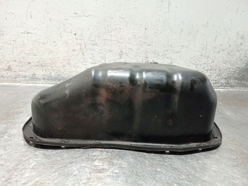 Recambio de carter para renault clio iii (br0/1, cr0/1) 1.2 16v (br02, br0j, br11, cr02, cr0j, cr11) referencia OEM IAM 77001003