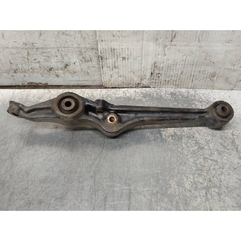 Recambio de brazo suspension inferior delantero izquierdo para honda accord coupé (cg2/4) 3.0 v6 (cg2) referencia OEM IAM   