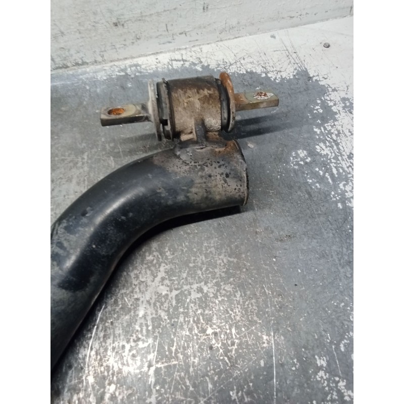 Recambio de brazo suspension inferior trasero derecho para honda cr-v ii (rd_) 2.0 (rd5) referencia OEM IAM   