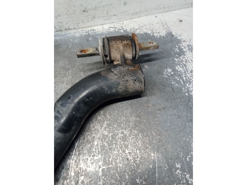 Recambio de brazo suspension inferior trasero derecho para honda cr-v ii (rd_) 2.0 (rd5) referencia OEM IAM   