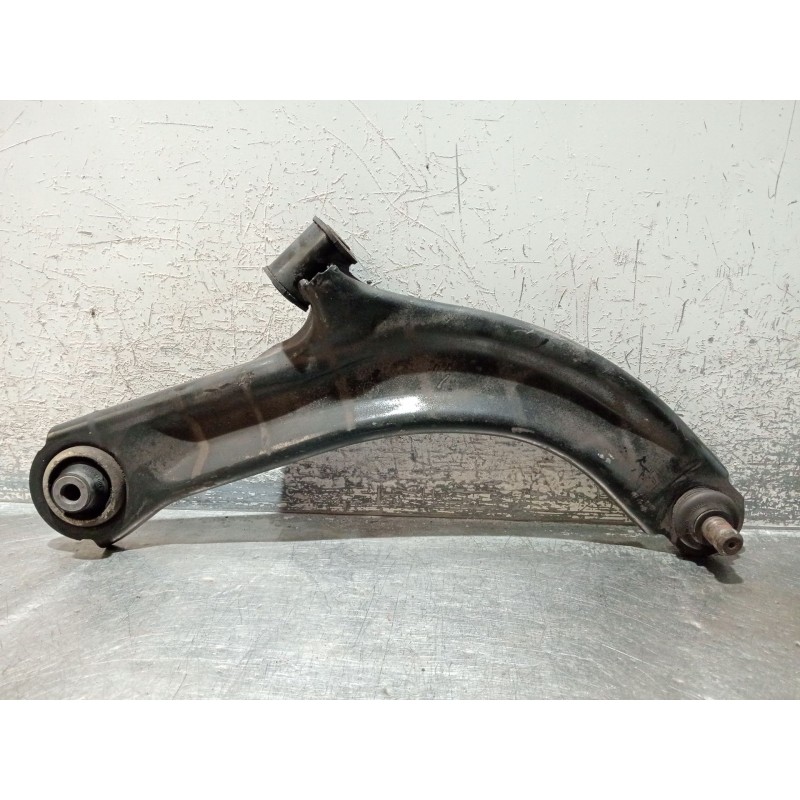 Recambio de brazo suspension inferior delantero derecho para renault clio iii (br0/1, cr0/1) 1.2 16v (br02, br0j, br11, cr02, cr