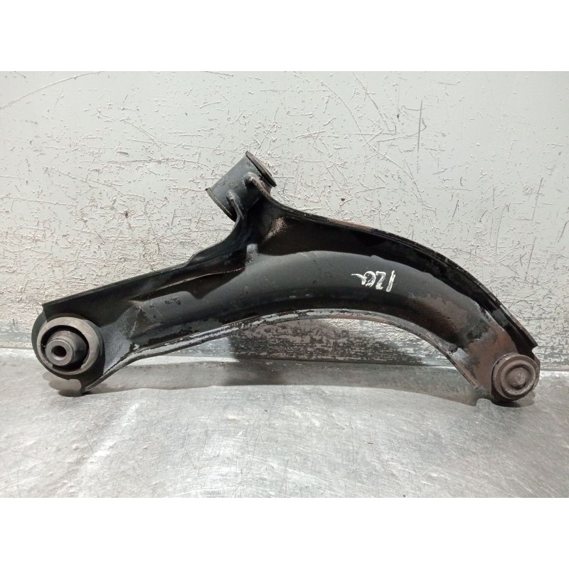 Recambio de brazo suspension inferior delantero izquierdo para renault clio iii (br0/1, cr0/1) 1.2 16v (br02, br0j, br11, cr02, 