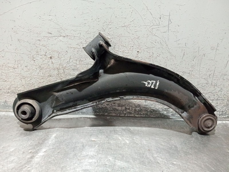 Recambio de brazo suspension inferior delantero izquierdo para renault clio iii (br0/1, cr0/1) 1.2 16v (br02, br0j, br11, cr02, 