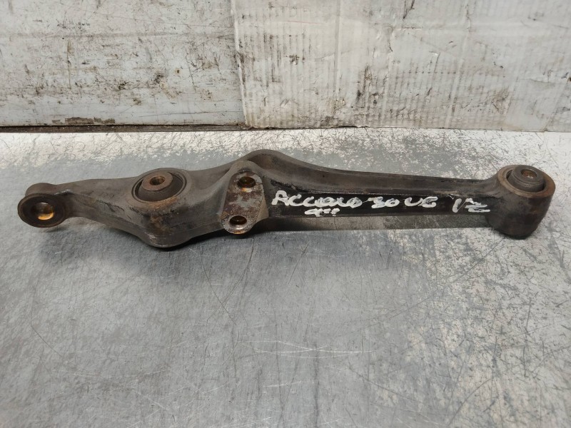 Recambio de brazo suspension inferior delantero izquierdo para honda accord coupé (cg2/4) 3.0 v6 (cg2) referencia OEM IAM   