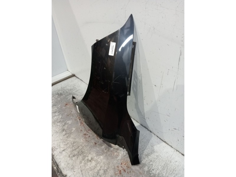 Recambio de aleta delantera izquierda para renault fluence expression referencia OEM IAM   