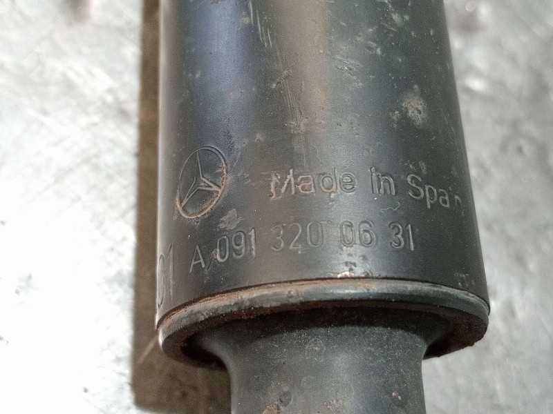 Recambio de amortiguador trasero izquierdo para infiniti q30 2.2 d referencia OEM IAM A0913200631 801404003367 