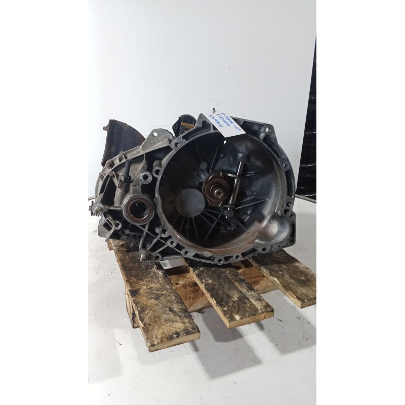 Recambio de caja cambios para ford escort classic (aal, abl) 1.8 td referencia OEM IAM T96ZT-7002BA 5V S1GF29F23 000051