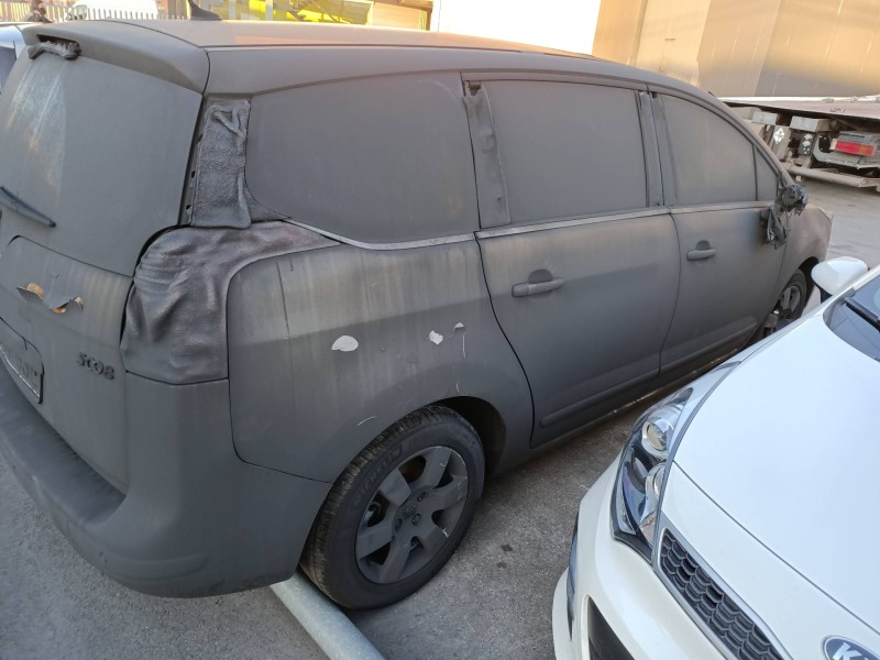 peugeot 5008 del año 2009