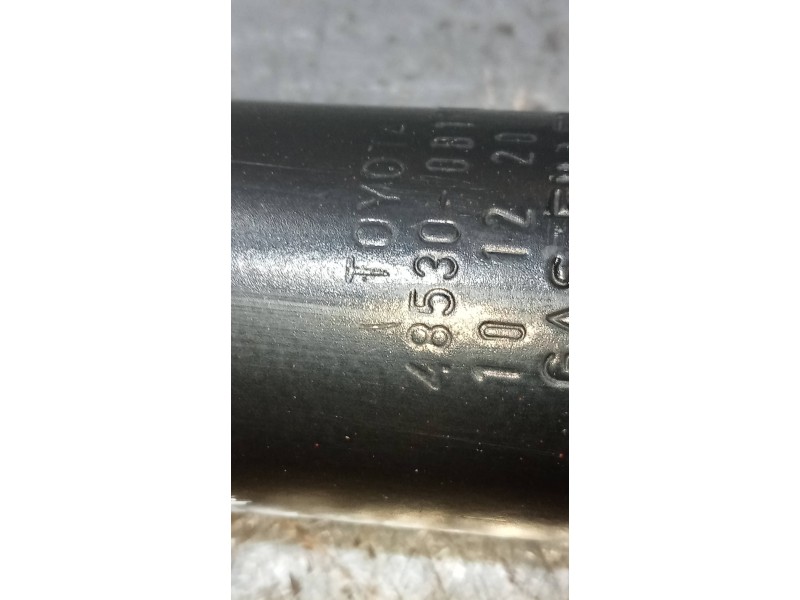 Recambio de amortiguador trasero izquierdo para toyota yaris 1.3 16v cat referencia OEM IAM 485300D180  