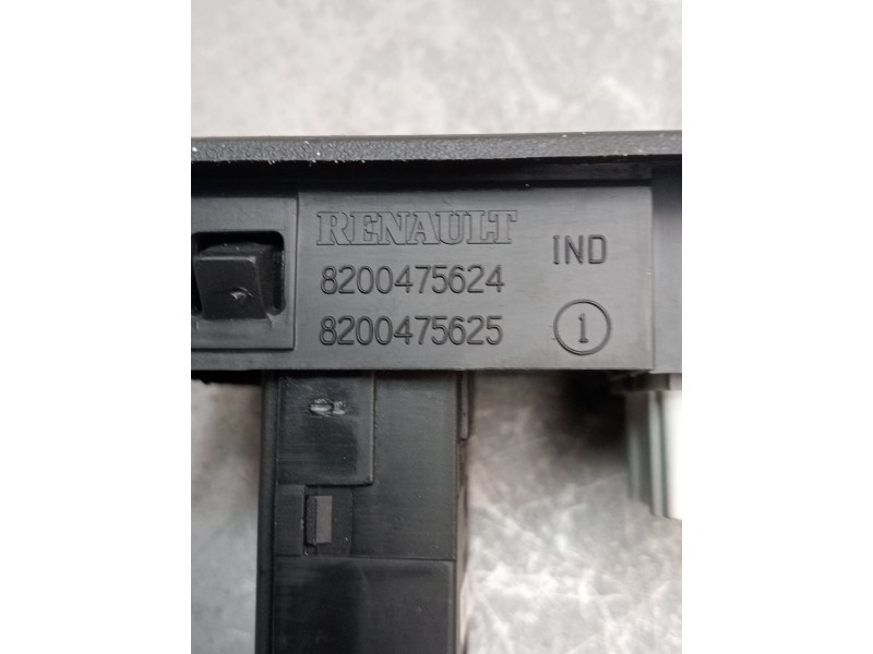 Recambio de mando multifuncion para renault clio iii (br0/1, cr0/1) 1.2 16v (br02, br0j, br11, cr02, cr0j, cr11) referencia OEM 