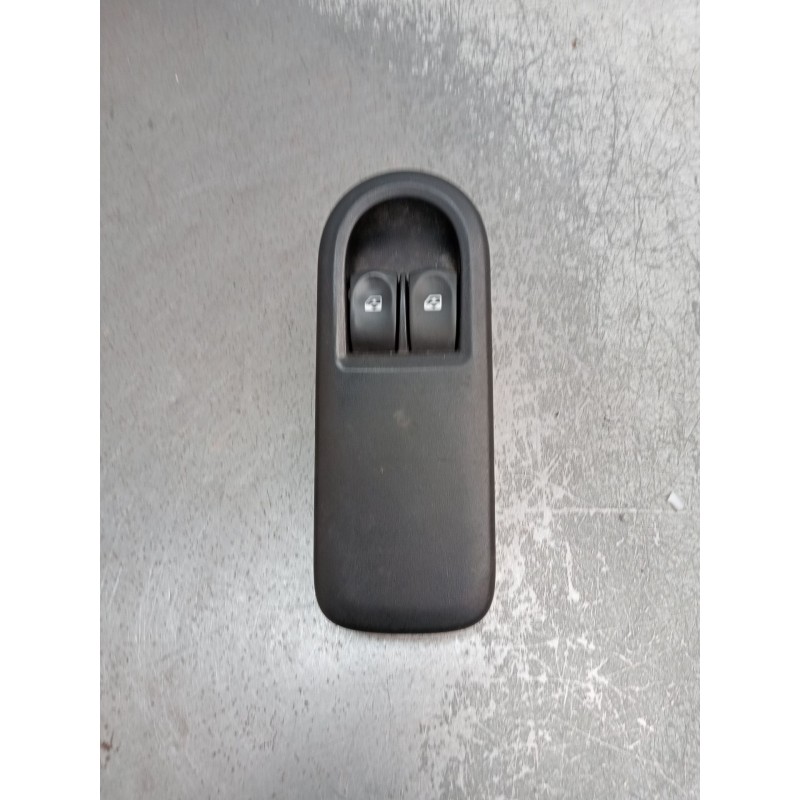 Recambio de mando elevalunas delantero izquierdo para renault clio iii (br0/1, cr0/1) 1.2 16v (br02, br0j, br11, cr02, cr0j, cr1