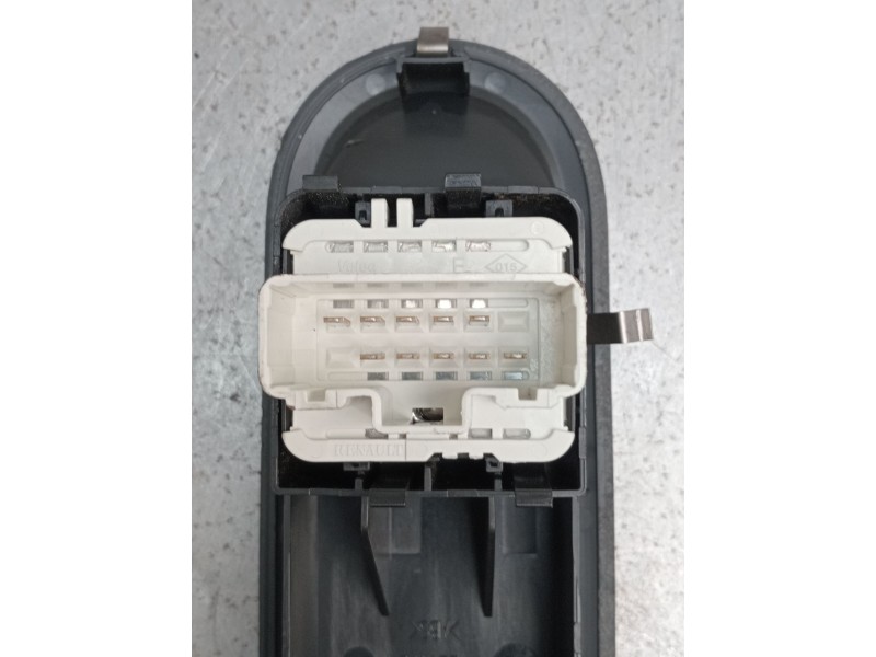 Recambio de mando elevalunas delantero izquierdo para renault clio iii (br0/1, cr0/1) 1.2 16v (br02, br0j, br11, cr02, cr0j, cr1