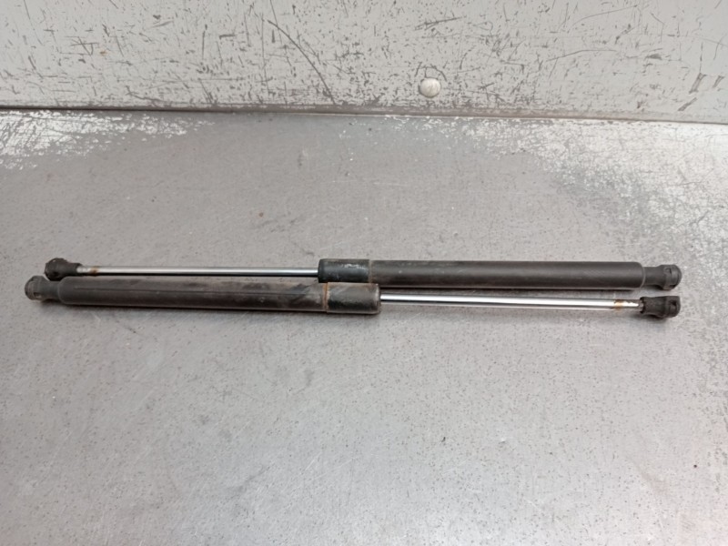 Recambio de amortiguadores maletero / porton para renault clio iii (br0/1, cr0/1) 1.2 16v (br02, br0j, br11, cr02, cr0j, cr11) r