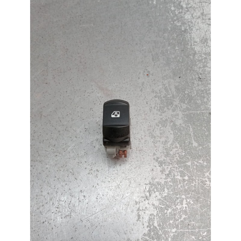 Recambio de mando elevalunas delantero derecho para renault clio iii (br0/1, cr0/1) 1.2 16v (br02, br0j, br11, cr02, cr0j, cr11)