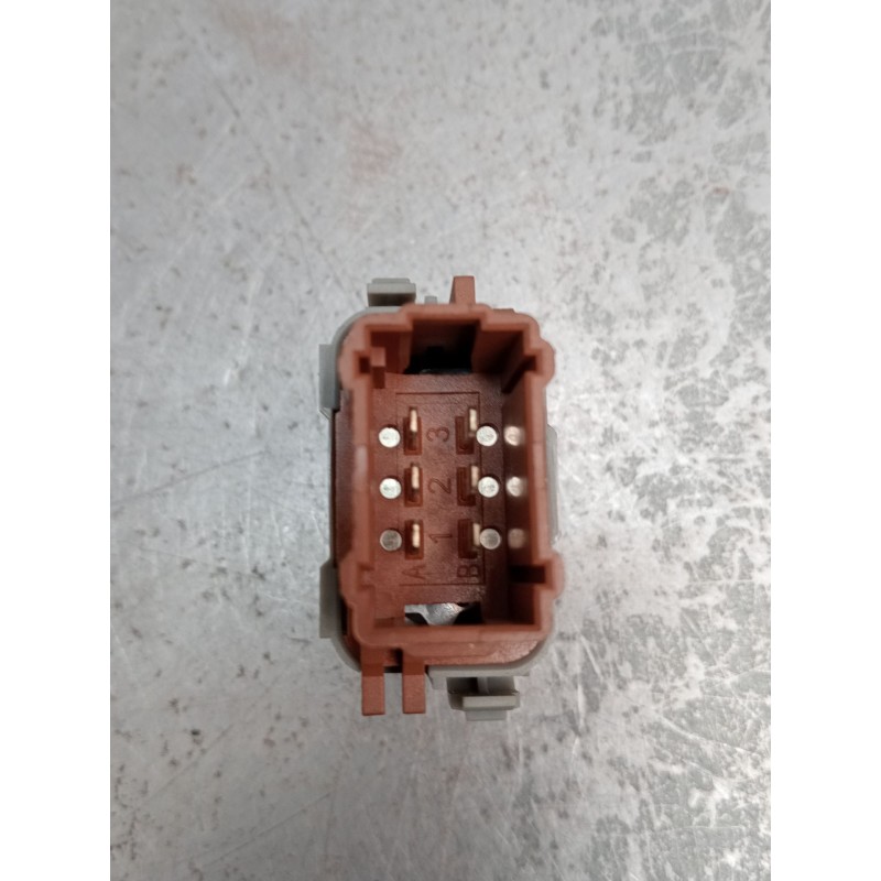 Recambio de mando elevalunas delantero derecho para renault clio iii (br0/1, cr0/1) 1.2 16v (br02, br0j, br11, cr02, cr0j, cr11)