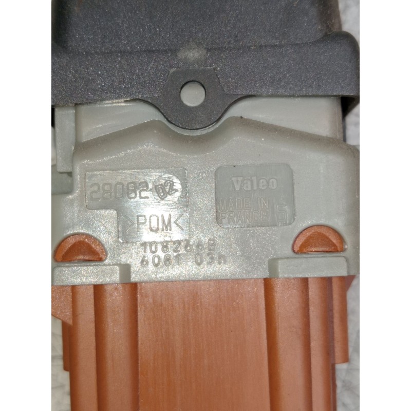 Recambio de mando elevalunas delantero derecho para renault clio iii (br0/1, cr0/1) 1.2 16v (br02, br0j, br11, cr02, cr0j, cr11)