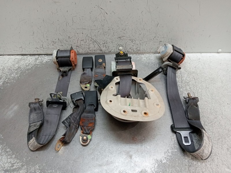 Recambio de juego cinturones trasero para honda cr-v ii (rd_) 2.0 (rd5) referencia OEM IAM   