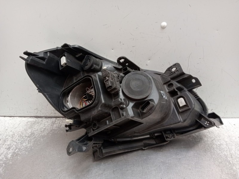 Recambio de faro izquierdo para renault clio iii (br0/1, cr0/1) 1.2 16v (br02, br0j, br11, cr02, cr0j, cr11) referencia OEM IAM 
