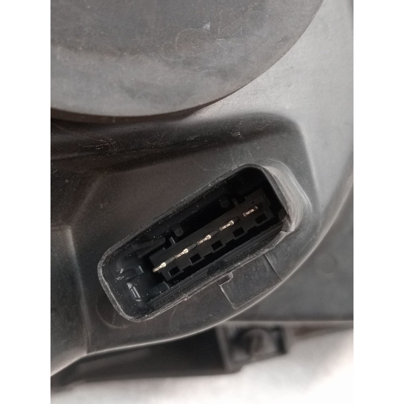 Recambio de faro izquierdo para renault clio iii (br0/1, cr0/1) 1.2 16v (br02, br0j, br11, cr02, cr0j, cr11) referencia OEM IAM 