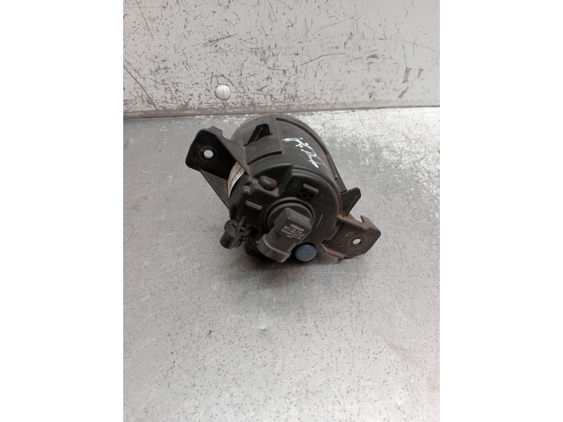 Recambio de faro antiniebla derecho para renault clio iii (br0/1, cr0/1) 1.2 16v (br02, br0j, br11, cr02, cr0j, cr11) referencia