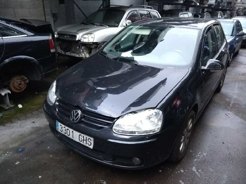 volkswagen golf v berlina (1k1) del año 2008