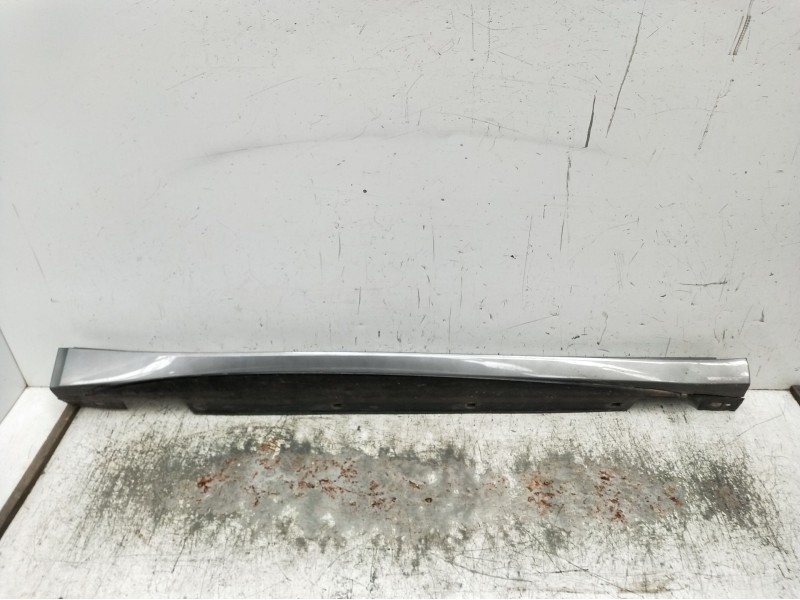 Recambio de faldon lateral para infiniti q30 2.2 d referencia OEM IAM  DERECHO 