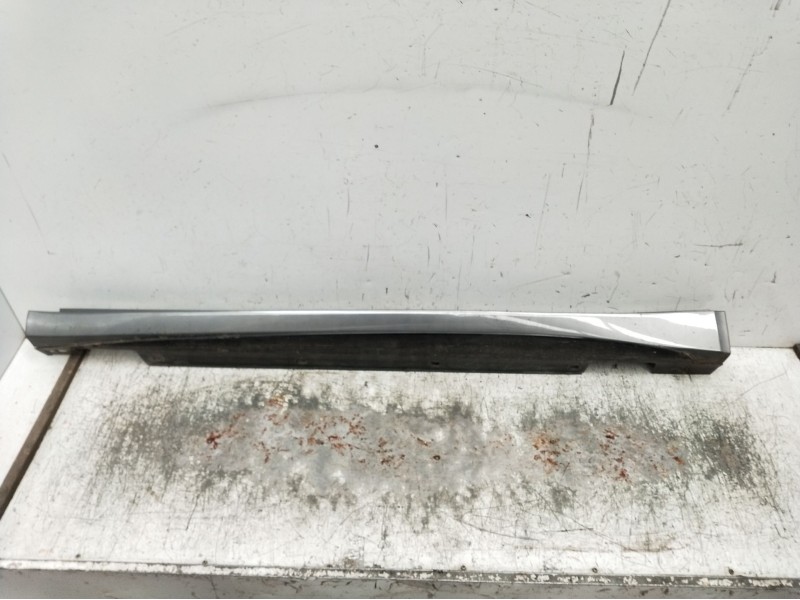 Recambio de faldon lateral para infiniti q30 2.2 d referencia OEM IAM  IZQUIERDO 