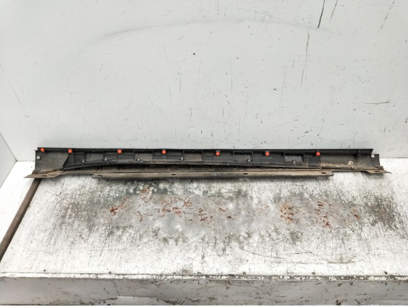 Recambio de faldon lateral para infiniti q30 2.2 d referencia OEM IAM  IZQUIERDO 