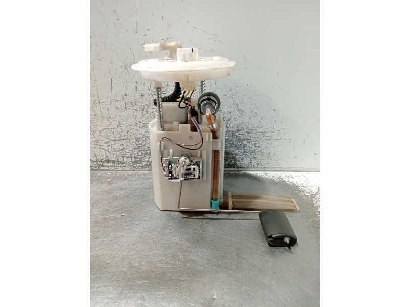 Recambio de bomba combustible para hyundai i30 classic referencia OEM IAM 311101H000  