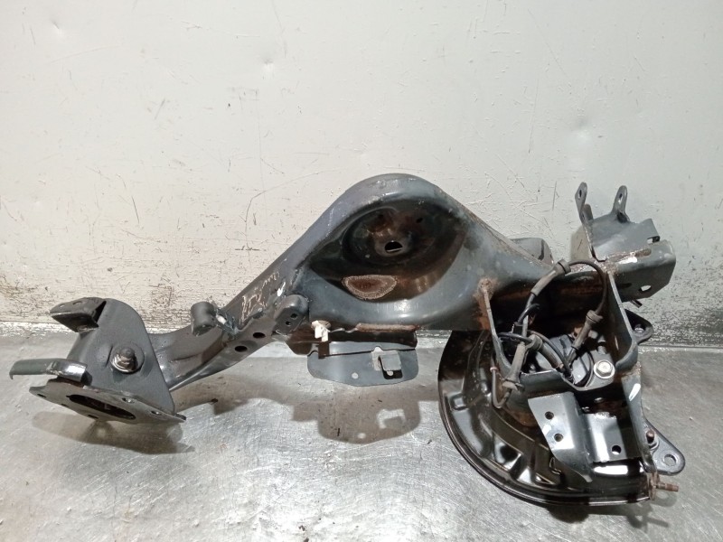 Recambio de mangueta trasera izquierda para nissan qashqai ii (j11, j11_) 1.2 dig-t referencia OEM IAM   