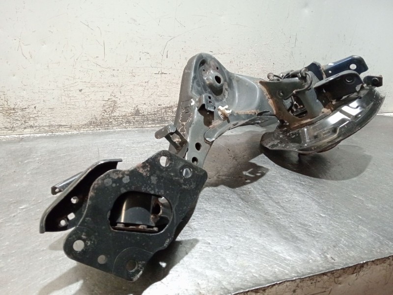 Recambio de mangueta trasera izquierda para nissan qashqai ii (j11, j11_) 1.2 dig-t referencia OEM IAM   