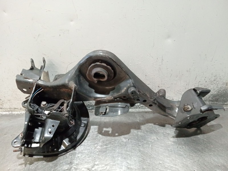 Recambio de mangueta trasera derecha para nissan qashqai ii (j11, j11_) 1.2 dig-t referencia OEM IAM   