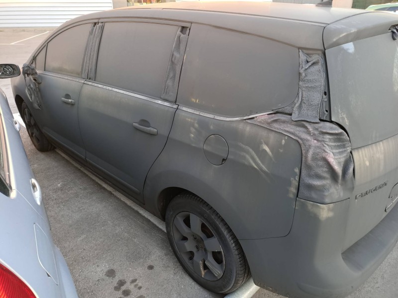 peugeot 5008 del año 2009