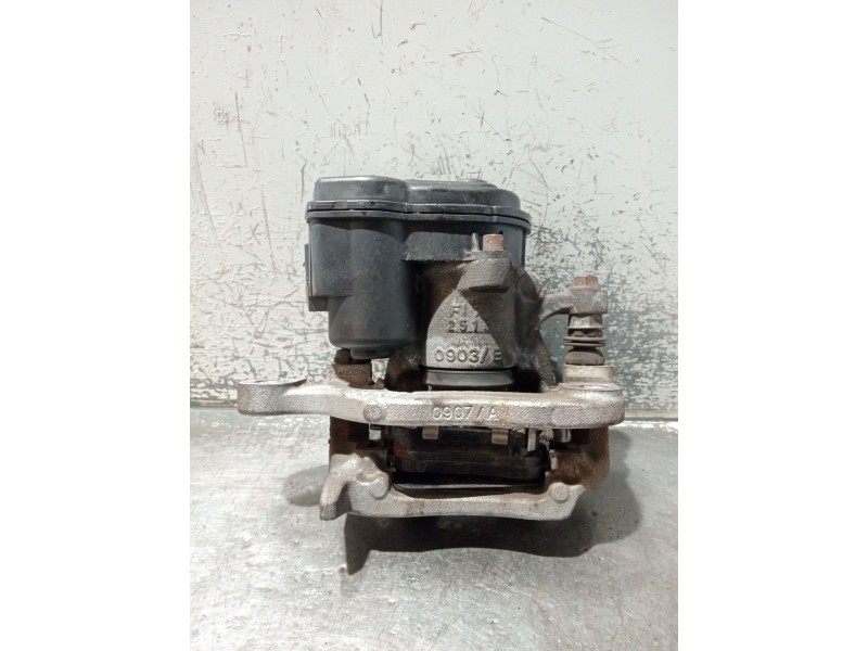 Recambio de pinza freno trasera derecha para nissan qashqai ii (j11, j11_) 1.2 dig-t referencia OEM IAM 32353310C  