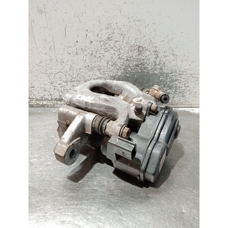 Recambio de pinza freno trasera derecha para nissan qashqai ii (j11, j11_) 1.2 dig-t referencia OEM IAM 32353310C  