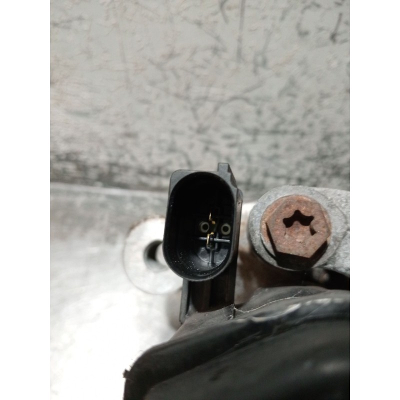 Recambio de pinza freno trasera derecha para nissan qashqai ii (j11, j11_) 1.2 dig-t referencia OEM IAM 32353310C  