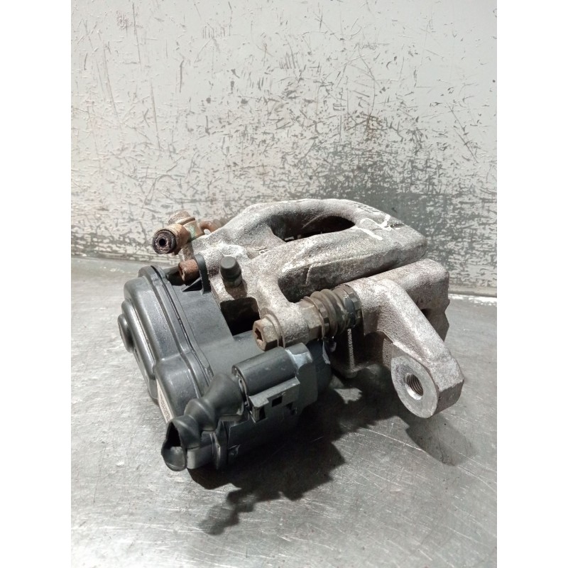 Recambio de pinza freno trasera izquierda para nissan qashqai ii (j11, j11_) 1.2 dig-t referencia OEM IAM 32353311C  