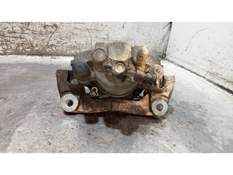 Recambio de pinza freno delantera derecha para toyota yaris 1.3 16v cat referencia OEM IAM   