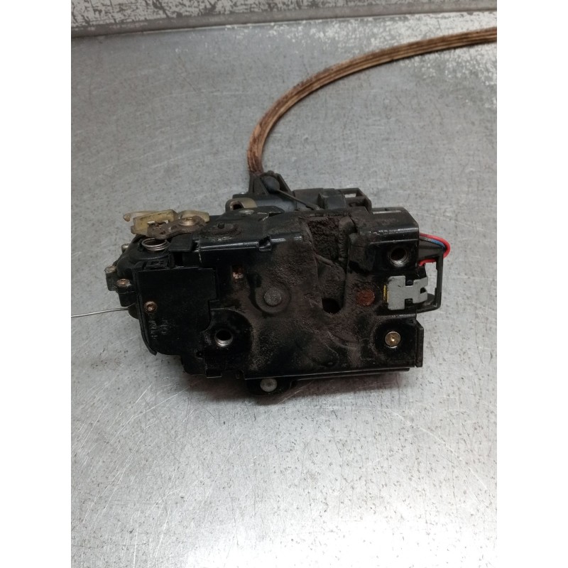 Recambio de motor cierre centralizado trasero izquierdo para seat leon (1m1) 1.9 tdi referencia OEM IAM 3B4839015M 5P 