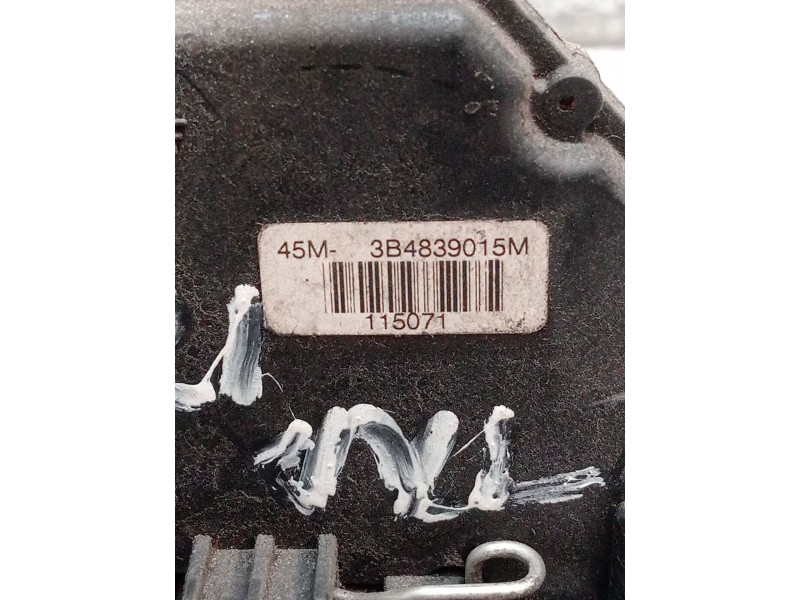 Recambio de motor cierre centralizado trasero izquierdo para seat leon (1m1) 1.9 tdi referencia OEM IAM 3B4839015M 5P 