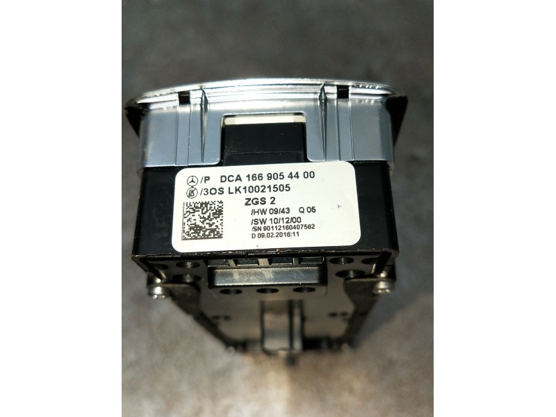 Recambio de mando elevalunas delantero izquierdo para infiniti q30 2.2 d referencia OEM IAM A1669054400 3OSLK10021505 5P