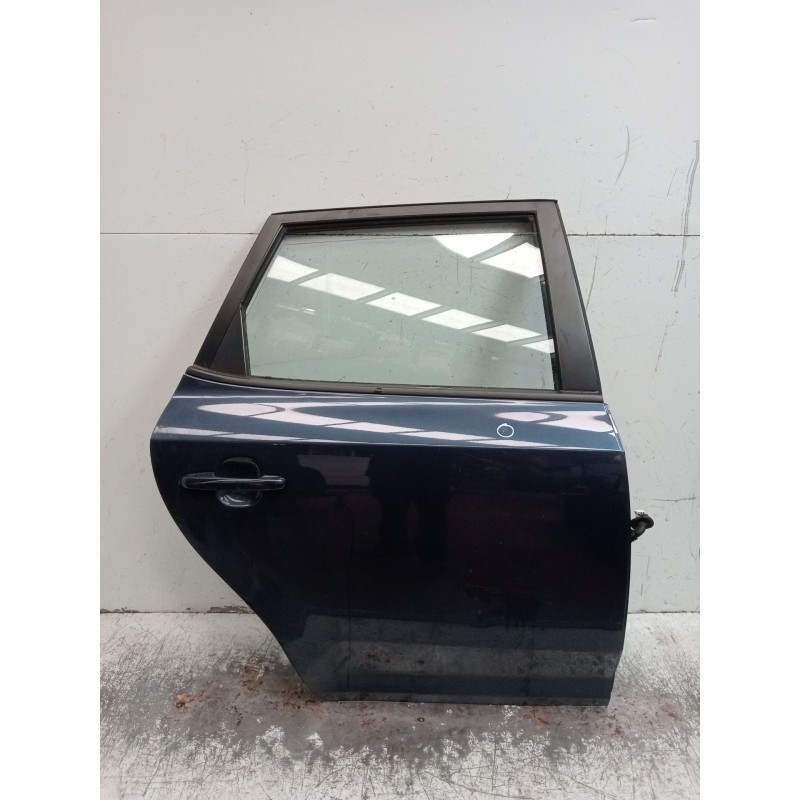Recambio de puerta trasera derecha para kia cee´d sw (ed) 2.0 crdi 140 referencia OEM IAM  5P 