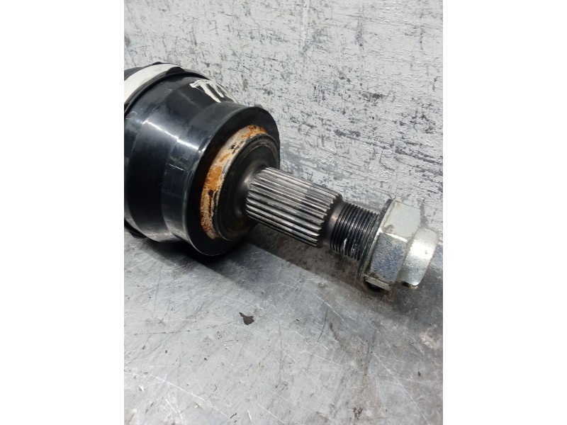 Recambio de transmision trasera izquierda para jeep renegade referencia OEM IAM 00521137690  