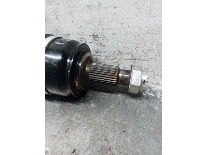 Recambio de transmision delantera izquierda para jeep renegade referencia OEM IAM 00521161970  