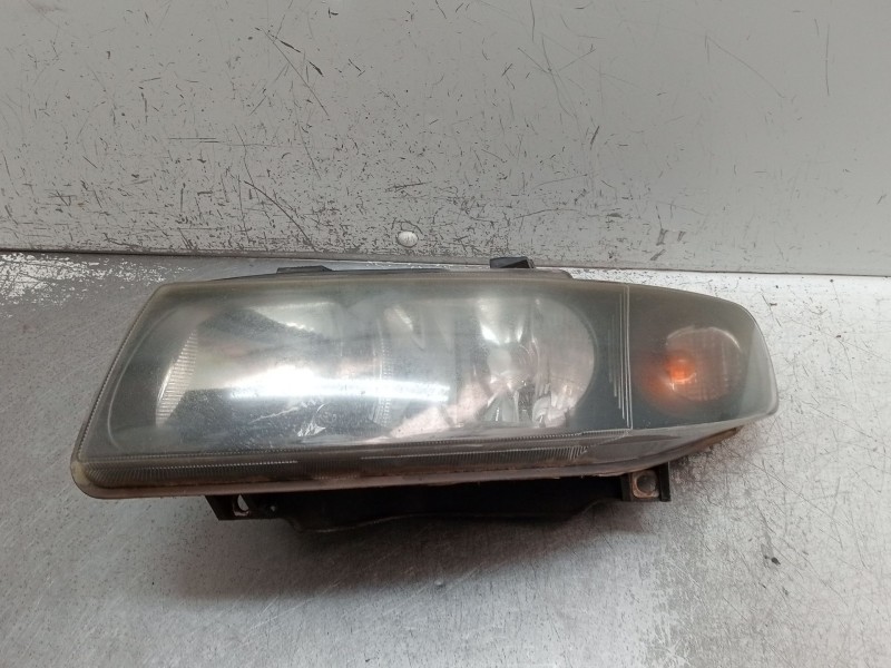 Recambio de faro izquierdo para seat leon (1m1) 1.9 tdi referencia OEM IAM 087480 67742699 