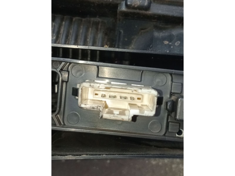 Recambio de piloto trasero derecho interior para citroën c5 ii (rc_) 2.0 hdi (rcrhrh) referencia OEM IAM 89034081  