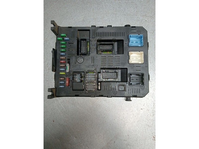 Recambio de caja reles / fusibles para citroën c5 ii (rc_) 2.0 hdi (rcrhrh) referencia OEM IAM   